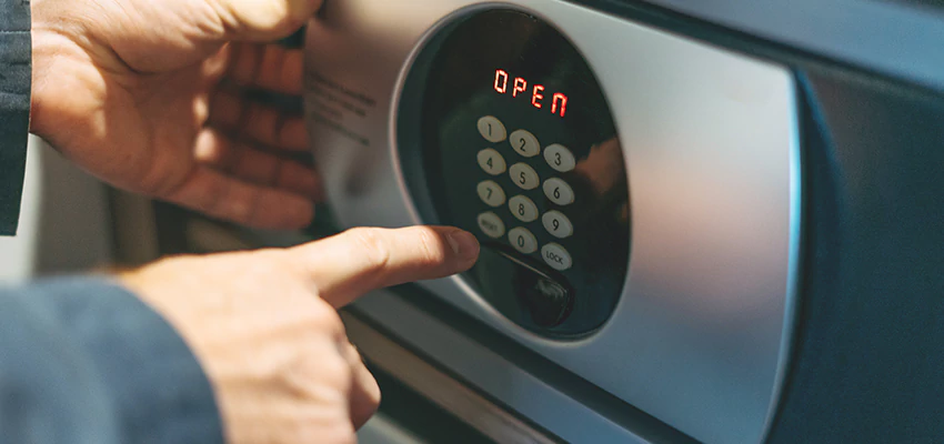 Cash Safe Openers in Miami, Florida